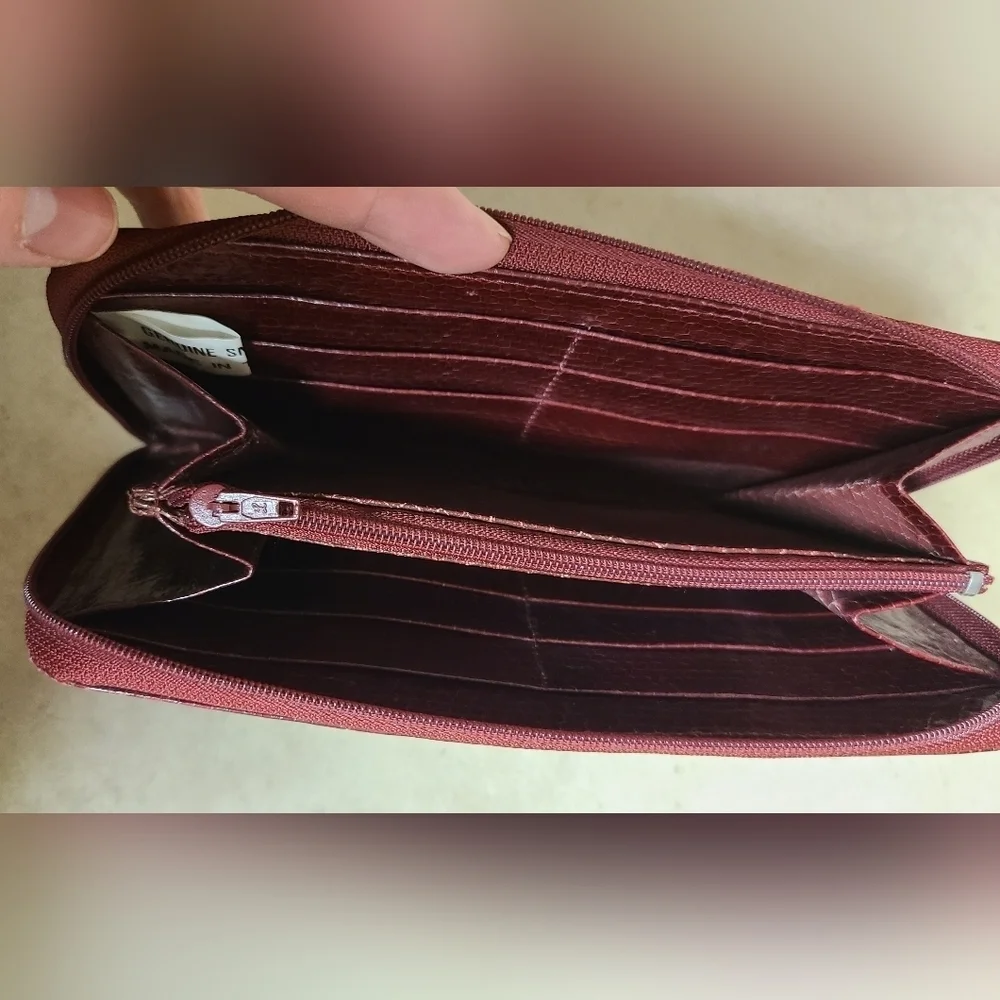 Lee Sands Hawaii Genuine Snake Skin Red Zip Wallet